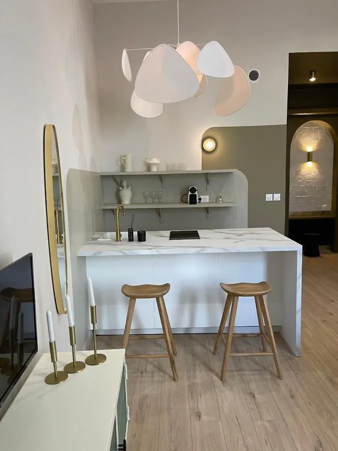 Suite Kaolin Lyon France