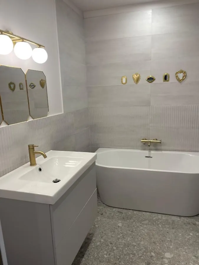 Suite Kaolin Lyon